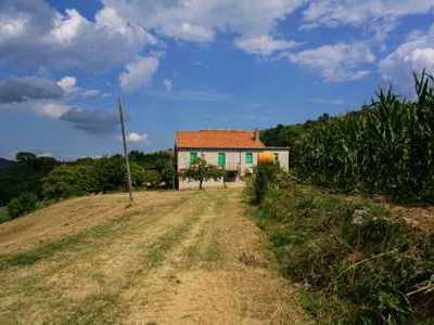 Großes Landhaus - Möglichkeit zur Verwirklichung eines Agriturismo