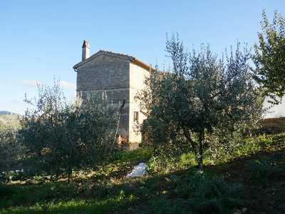 Landhaus bei Cossignano in Panoramalage