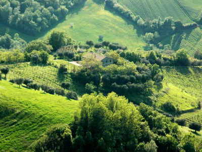 Grande casa di campagna in una splendida posizione - parzialmente restaurata